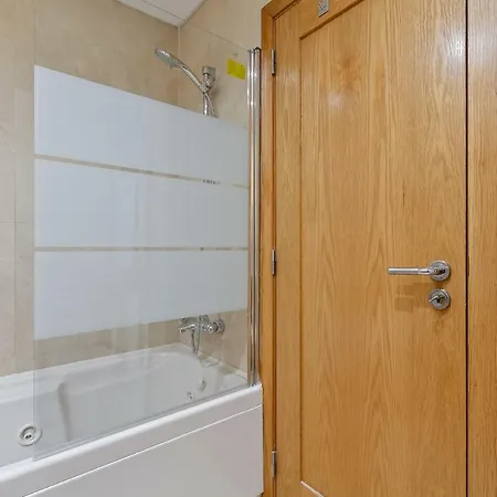 Appartamento Big Sunny Terrace 2bd Apart Parque Nacoes-lisbon *