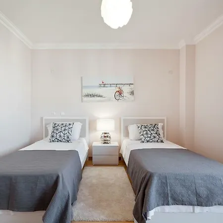 Big Sunny Terrace 2bd Apart Parque Nacoes-lisbon * Lisbona